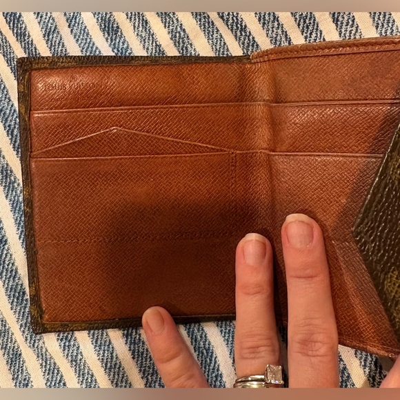 Authentic Vintage Louis Vuitton Monogram Wallet - Picture 4 of 14